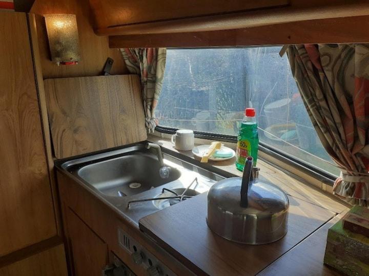 Sundial Cottage Eriba Caravan NWI Buitenkant foto